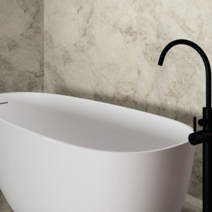 Bañera ovalada independiente Adra en Solid Surface